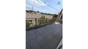 Երկու հարկանի քարե տուն Շիրակացու փողոցում Գյումրիում, 200 քմ, 400 քմ հողի վրա