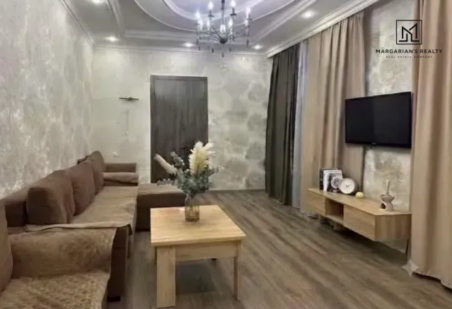 Մեկ հարկանի քարե տուն Հակոբ Պարոնյանի փողոցում Գյումրիում, 55 քմ, 55 քմ հողի վրա
