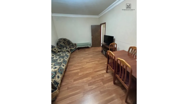 4 սենյականոց բնակարան Պարույր Սևակի փողոցում Գյումրիում, 100 քմ