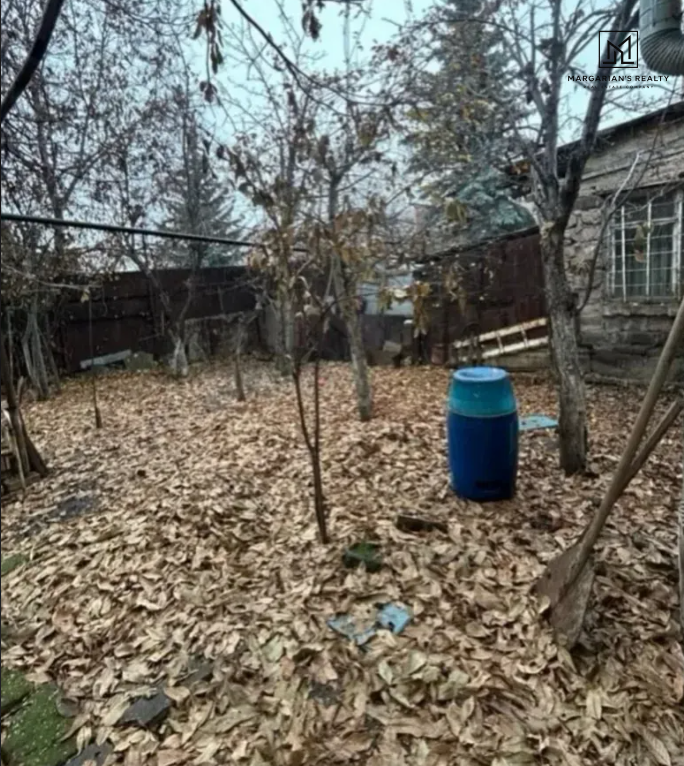 Երկու հարկանի քարե տուն Միխայիլ Սալտիկով-Շեդրինի փողոցում Գյումրիում, 105 քմ, 175 քմ հողի վրա