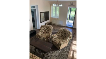 Երկու հարկանի քարե տուն, Հ. Սարգսյան փողոց 2-րդ անցում Գյումրիում, 200 քմ, 600 քմ հողի վրա