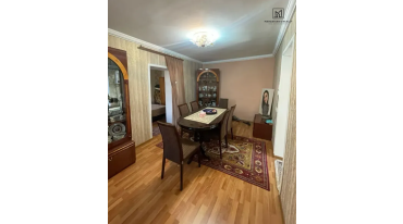 Մեկ հարկանի քարե տուն, Ռուսթավելի փողոցի 3-րդ նրբա Գյումրիում, 48 քմ, 10 քմ հողի վրա